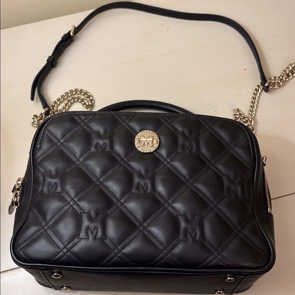 METRO CITY BLACK QUILTED CROSSBODY